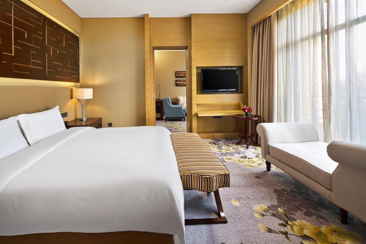 คราวน์ พลาซา ออร์ดอส Hotel ภายนอก รูปภาพ