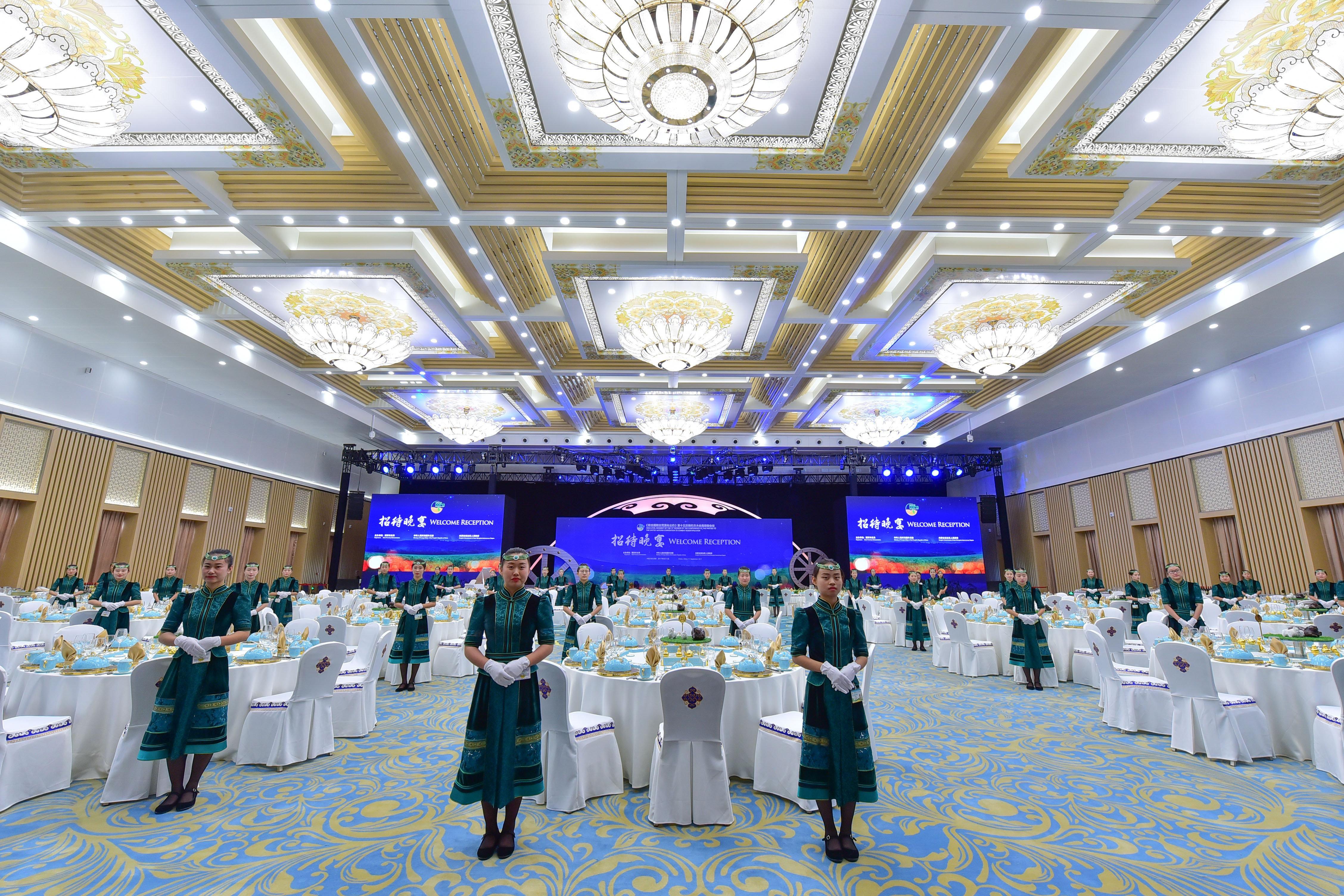 คราวน์ พลาซา ออร์ดอส Hotel ภายนอก รูปภาพ